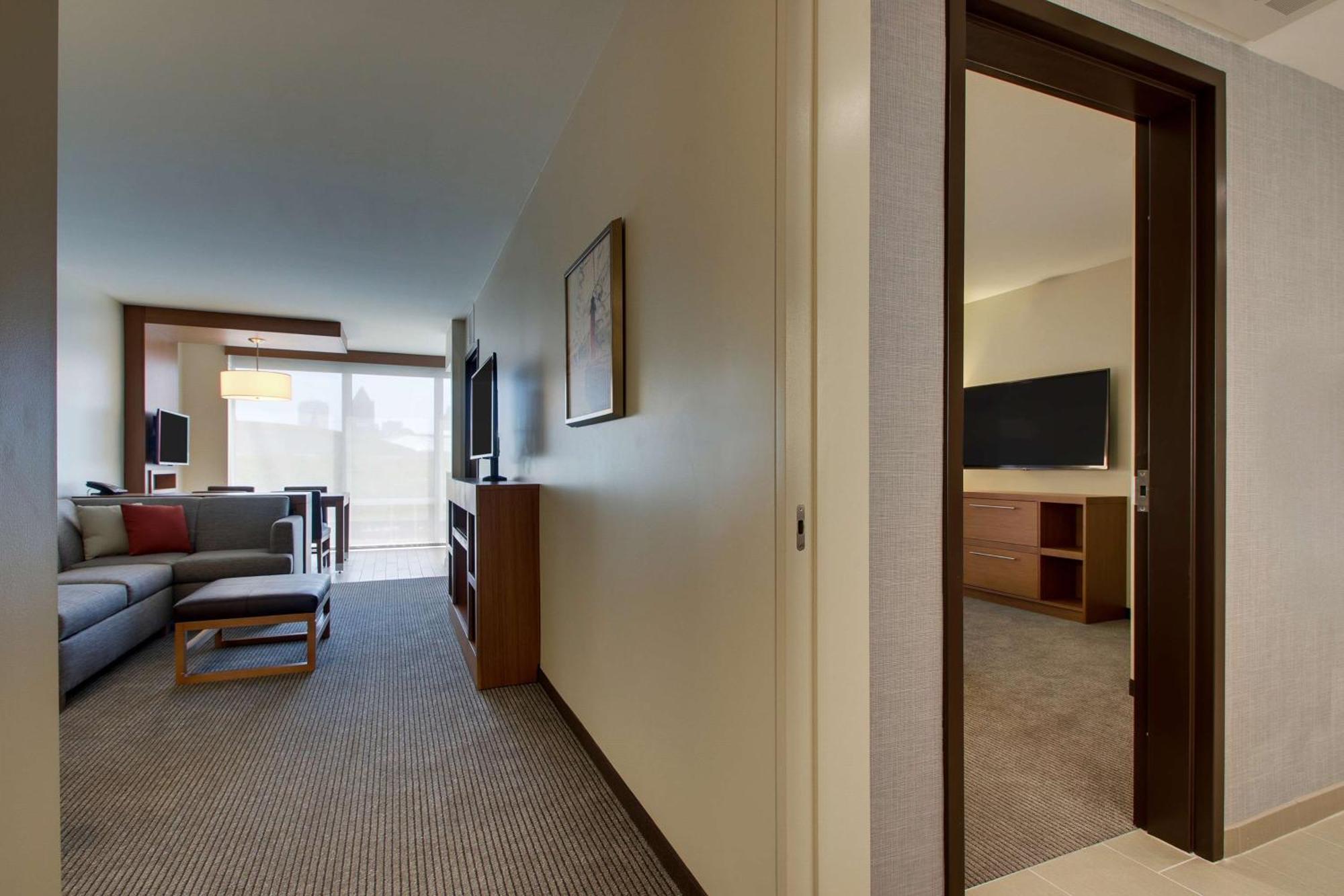 Hyatt Place Milwaukee Downtown Exterior foto